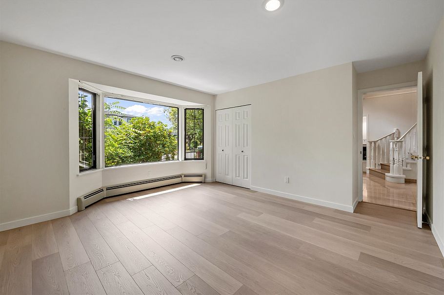 2855 W 37th Avenue Vancouver, BC - 14