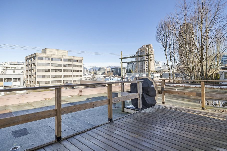 205 1695 W 10th Avenue Vancouver, BC - 19