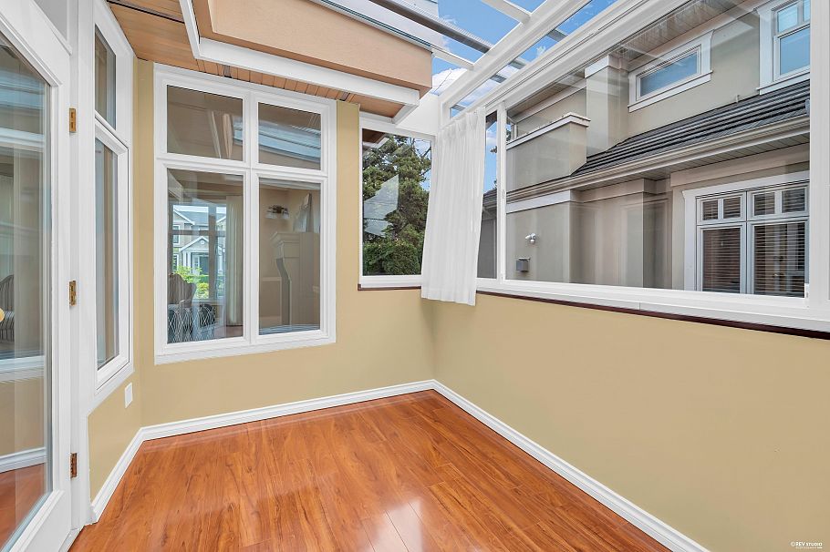 2498 W 22nd Avenue Vancouver, BC - 19