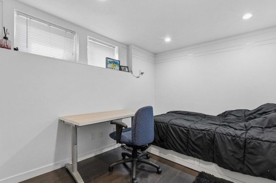 45 Renfrew Street Vancouver, BC - 19
