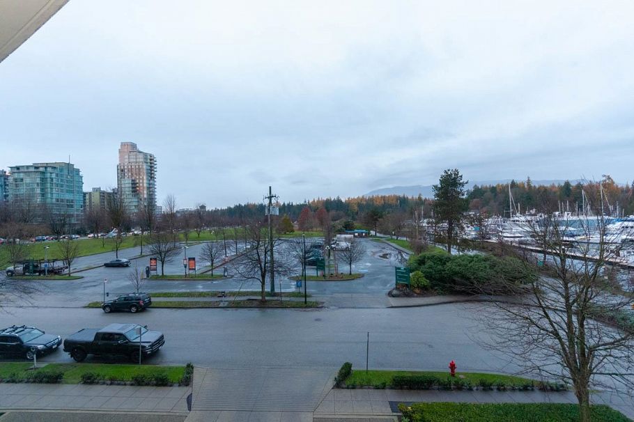 302 1777 Bayshore Drive Vancouver, BC - 11