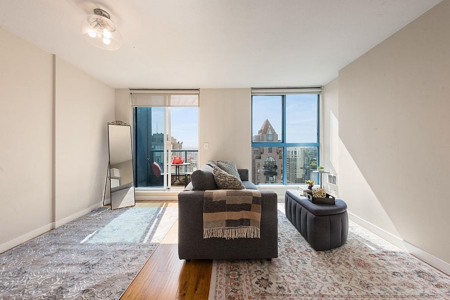 2107 1238 Seymour Street Vancouver, BC - 2