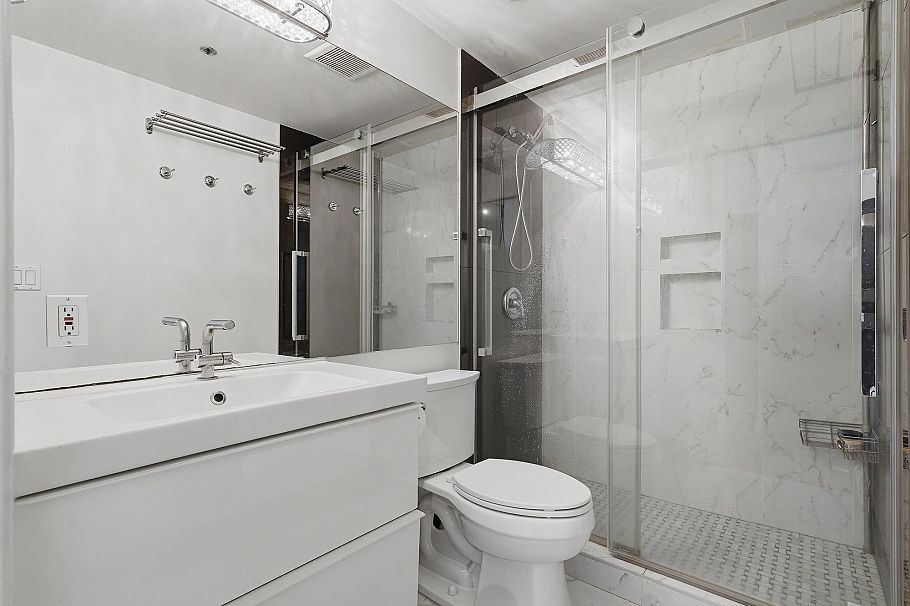 403 233 Abbott Street Vancouver, BC - 18