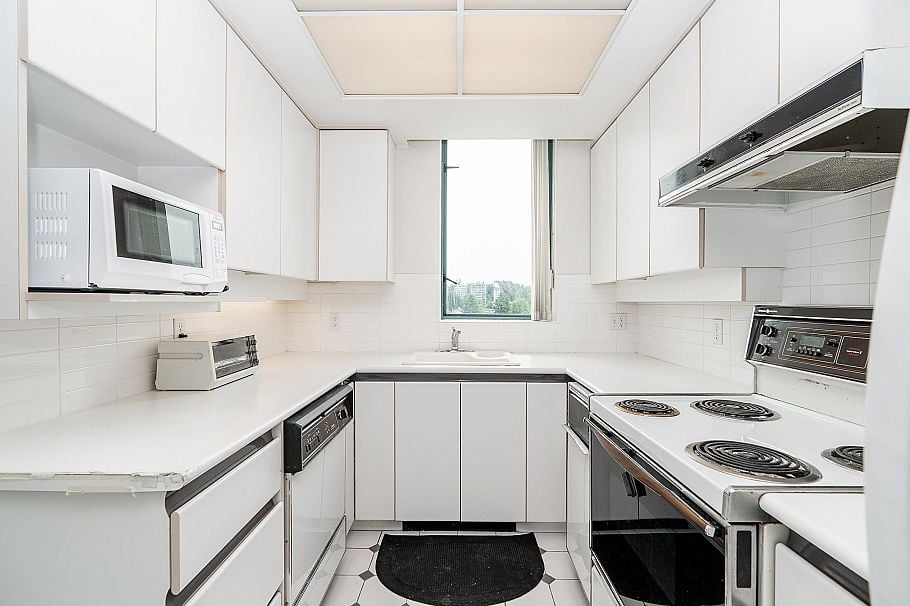 804 1355 W Broadway Vancouver, BC - 14