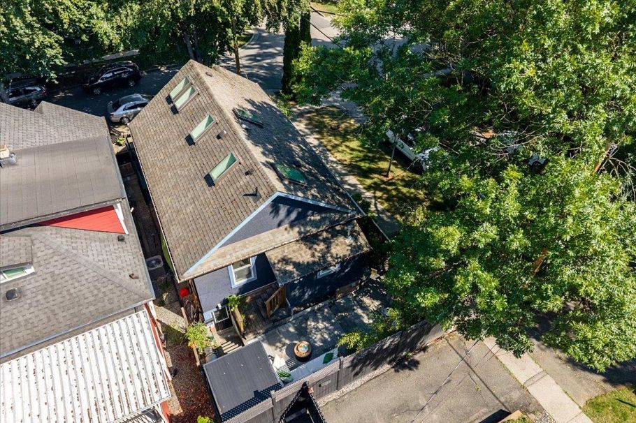 4399 Quebec Street Vancouver, BC - 9