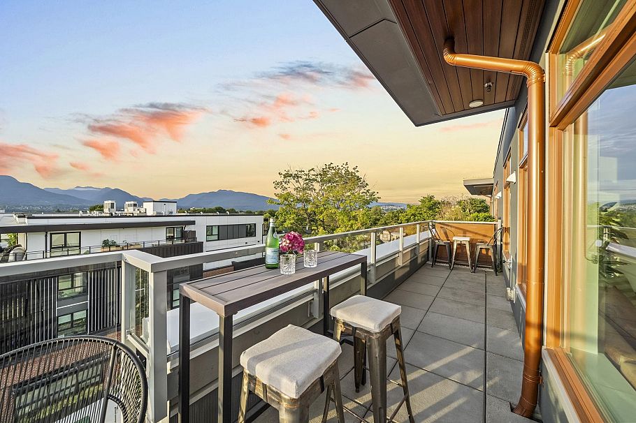 408 2408 Grant Street Vancouver, BC - 26