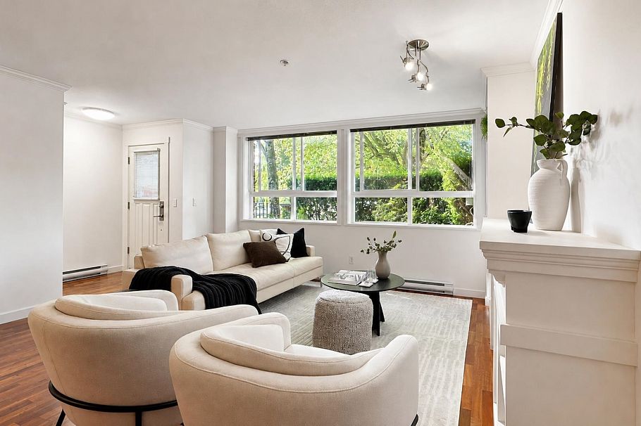 3681 W 12th Avenue Vancouver, BC - 3