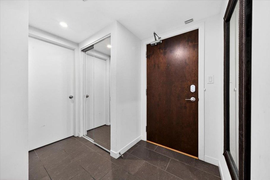 905 58 Keefer Place Vancouver, BC - 24