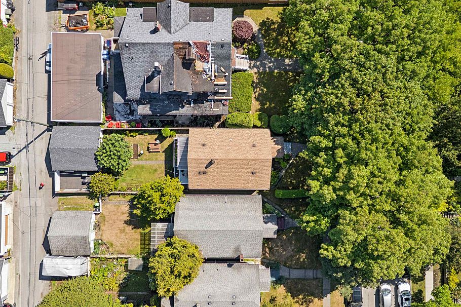 461 W 18th Avenue Vancouver, BC - 31