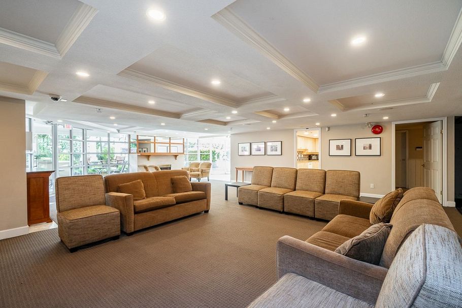 103 3625 Windcrest Drive North Vancouver, BC - 34