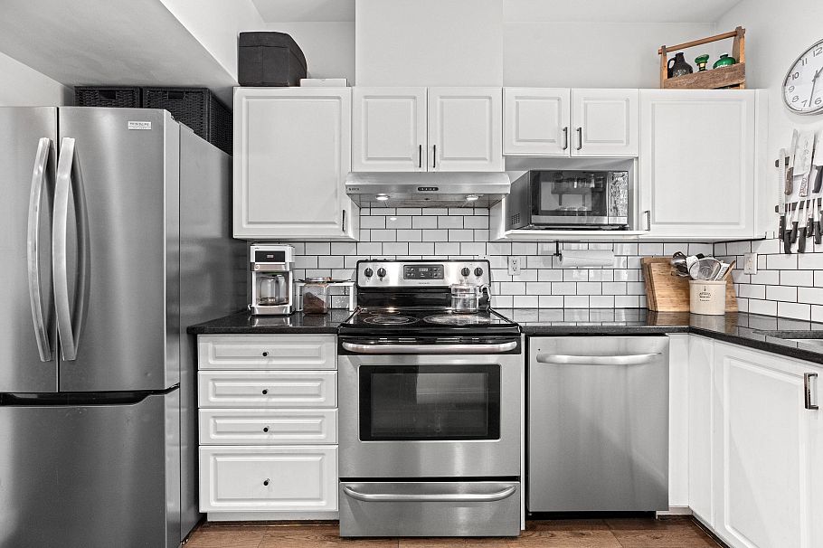 2826 E Kent Avenue South Vancouver, BC - 9