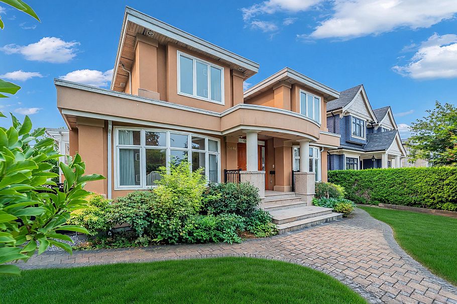 2498 W 22nd Avenue Vancouver, BC - 37