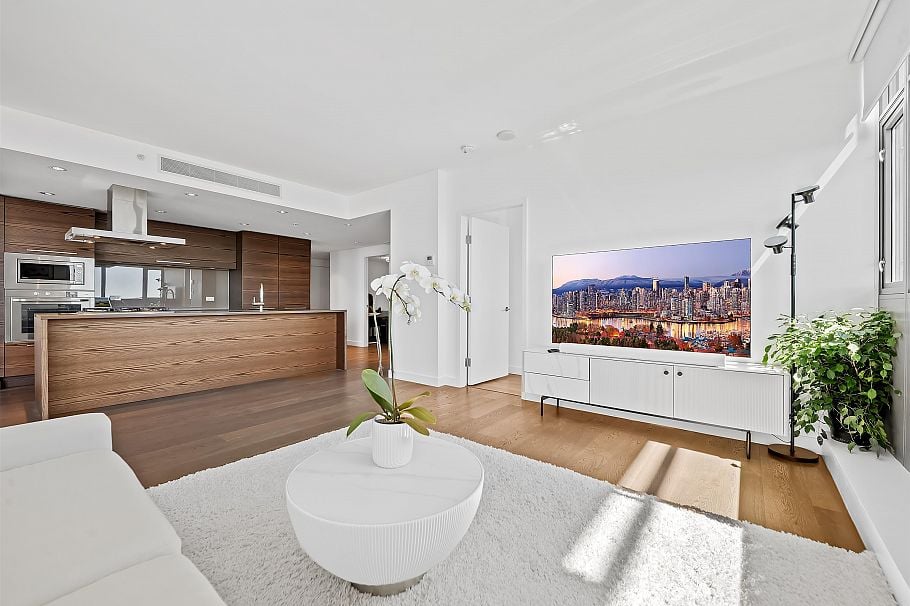 1701 5782 Berton Avenue Vancouver, BC - 3