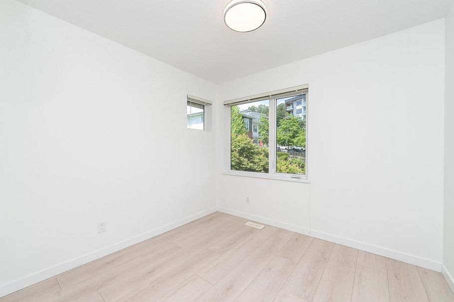 3187 E Kent Avenue North Vancouver, BC - 12