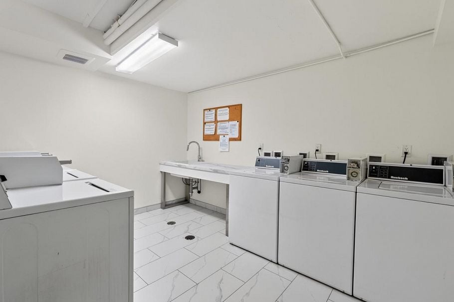 104 170 W 4TH STREET, North Vancouver BC V7H 3A1 North Vancouver, BC - 4