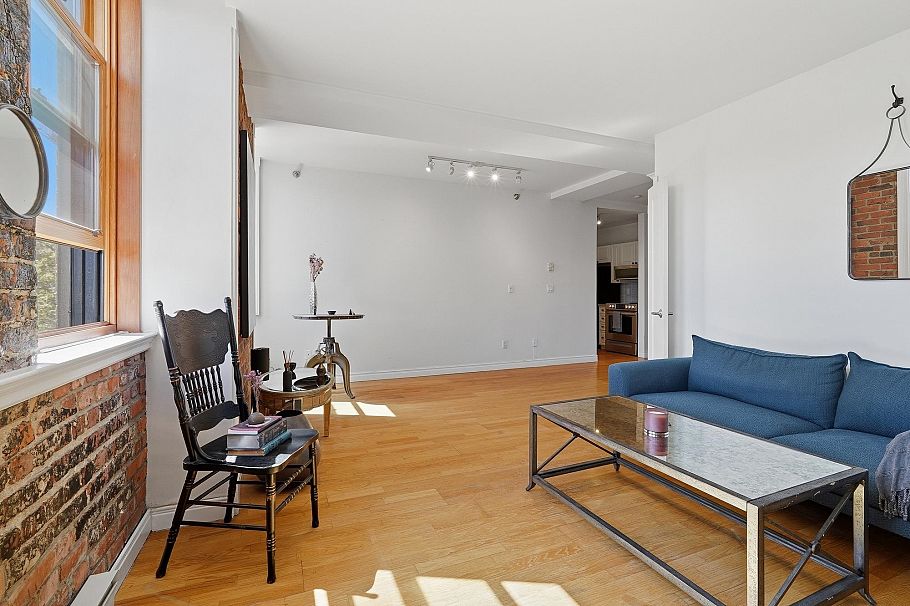 403 233 Abbott Street Vancouver, BC - 6