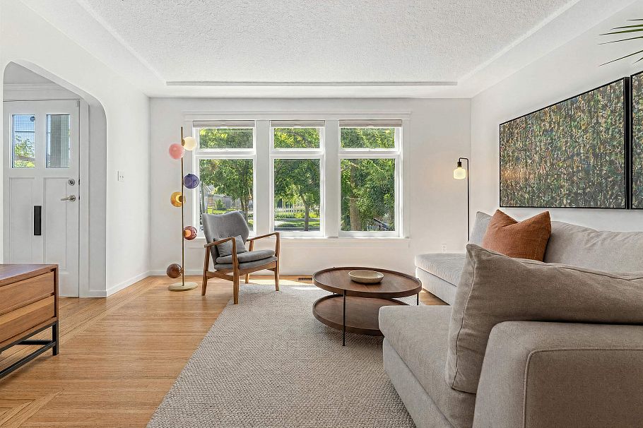 2053 Charles Street Vancouver, BC - 5