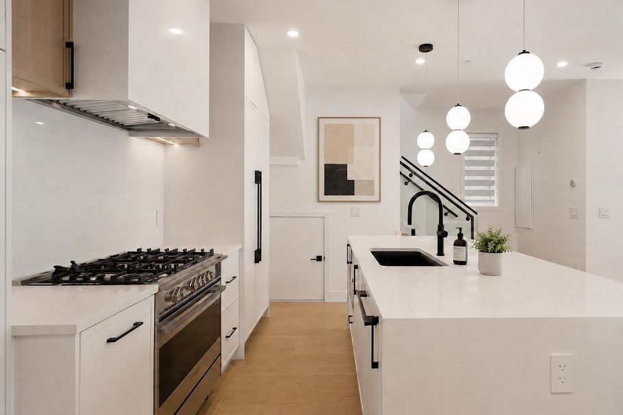 1 5969 Granville Street Vancouver, BC - 9
