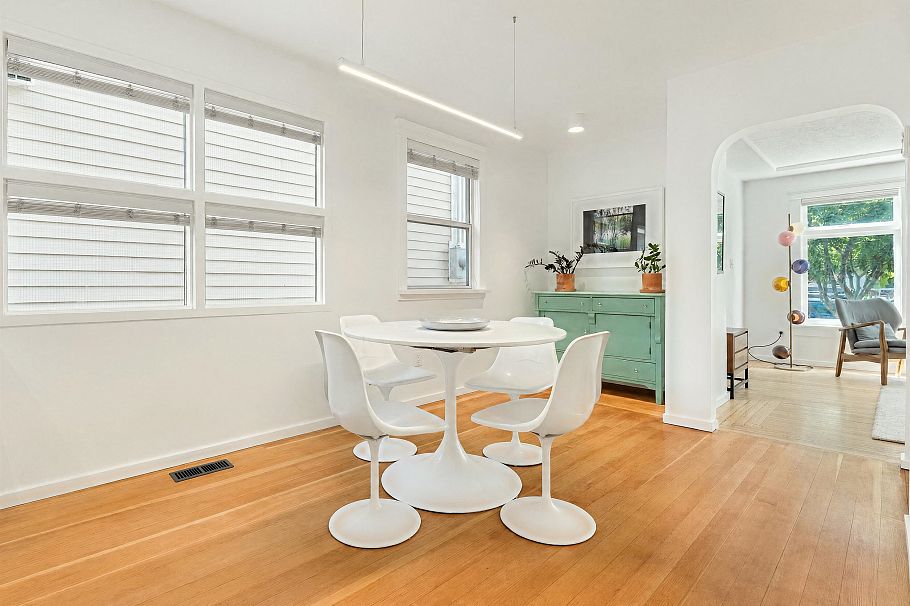 2053 Charles Street Vancouver, BC - 8