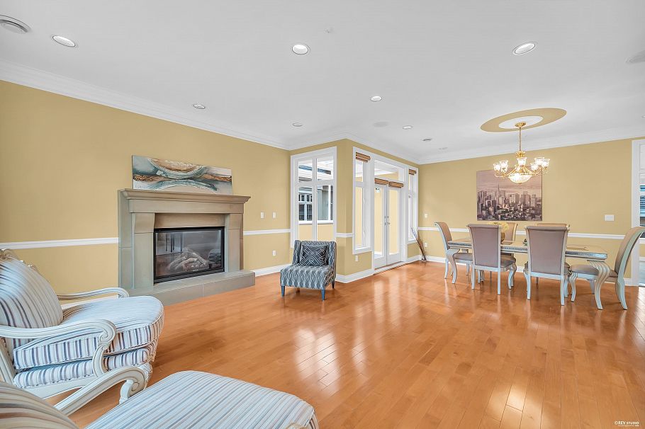2498 W 22nd Avenue Vancouver, BC - 3