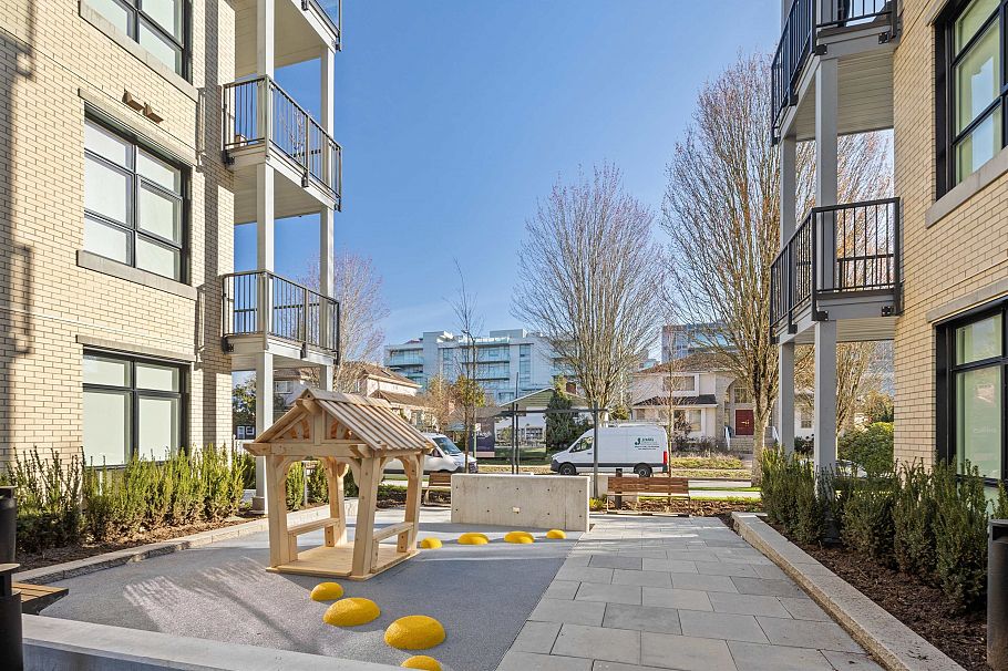 302 5005 Ash Street Vancouver, BC - 19