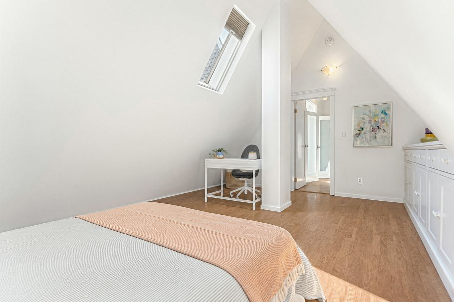 2053 Charles Street Vancouver, BC - 17