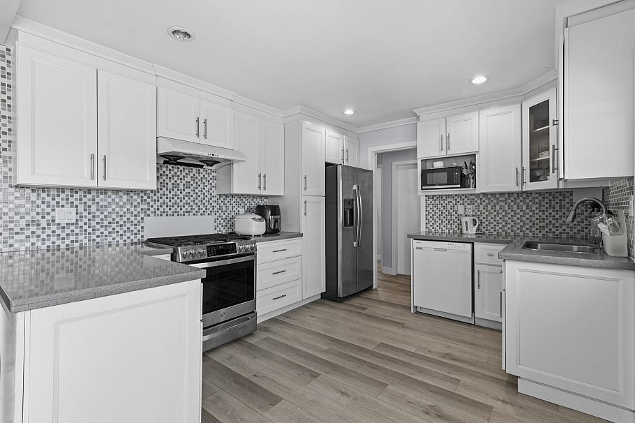45 Renfrew Street Vancouver, BC - 6