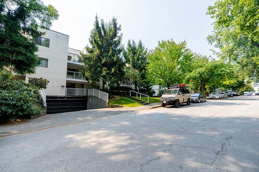 302 830 E. 7th Avenue Vancouver, BC - 22