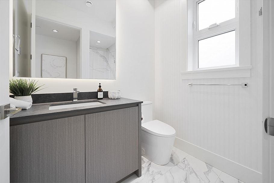2 1958 W 60th Avenue Vancouver, BC - 10