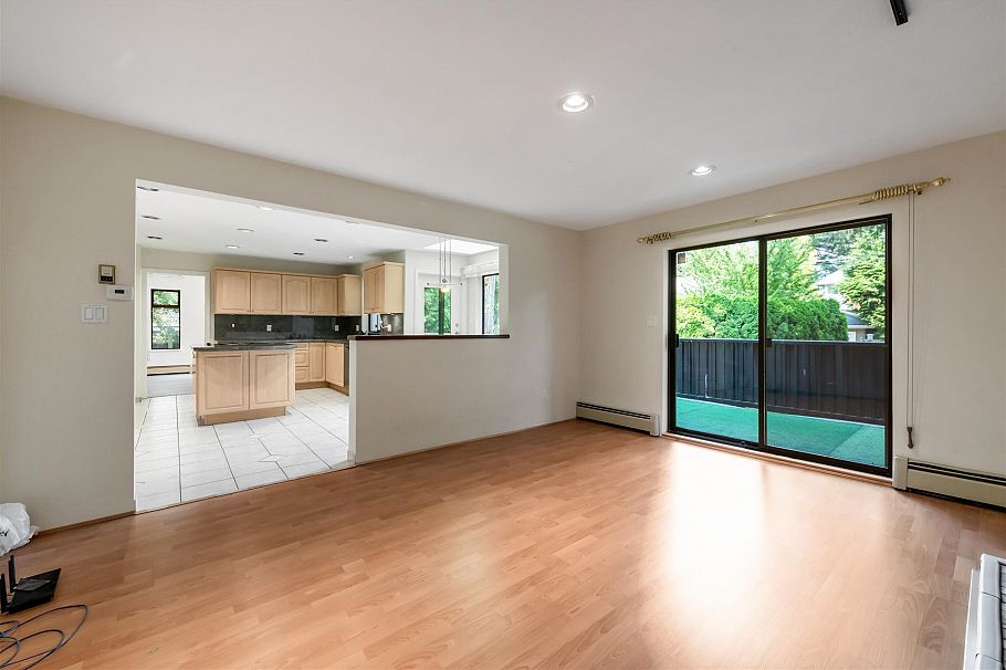 2855 W 37th Avenue Vancouver, BC - 13