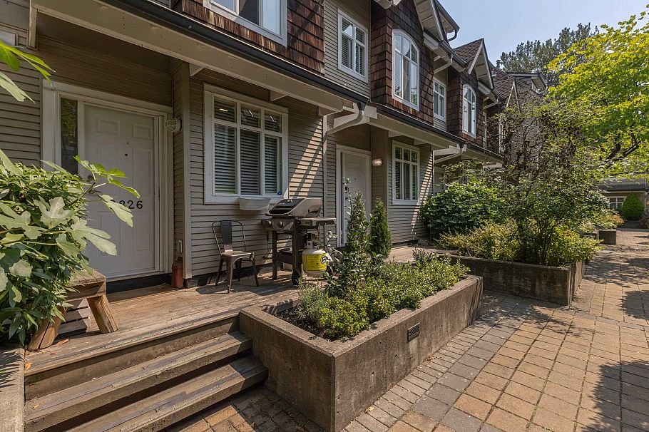 2826 E Kent Avenue South Vancouver, BC - 11