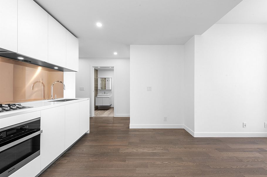 3209 1480 Howe Street Vancouver, BC - 8
