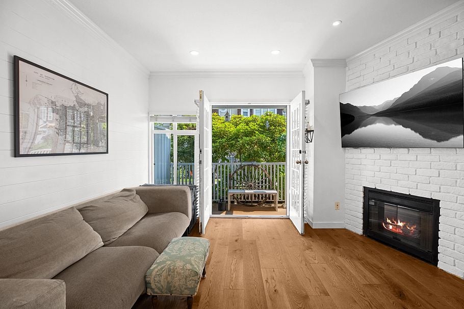 2826 E Kent Avenue South Vancouver, BC - 3