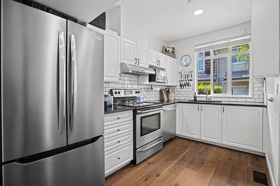 2826 E Kent Avenue South Vancouver, BC - 8