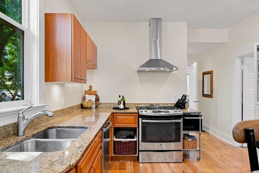 4399 Quebec Street Vancouver, BC - 18
