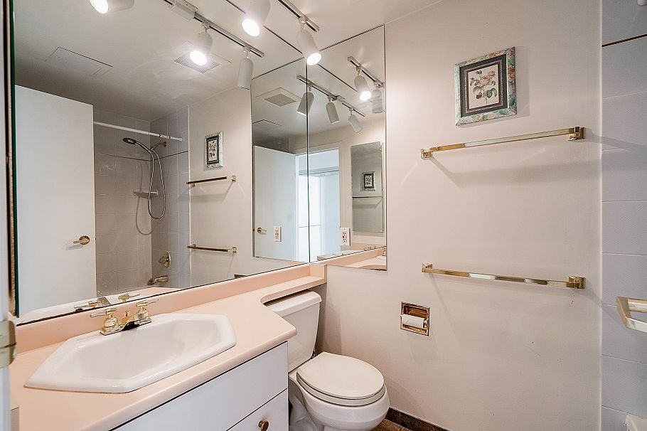 804 1355 W Broadway Vancouver, BC - 20