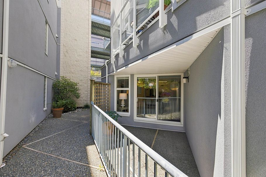 108 2020 W 8th Avenue Vancouver, BC - 33
