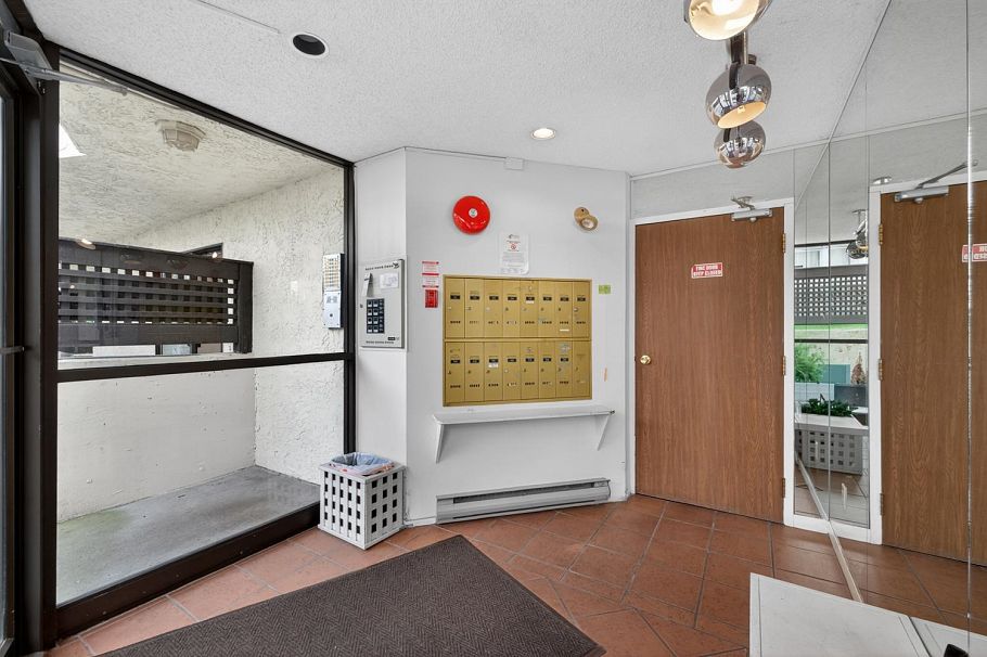 101 8645 Osler Street Vancouver, BC - 22