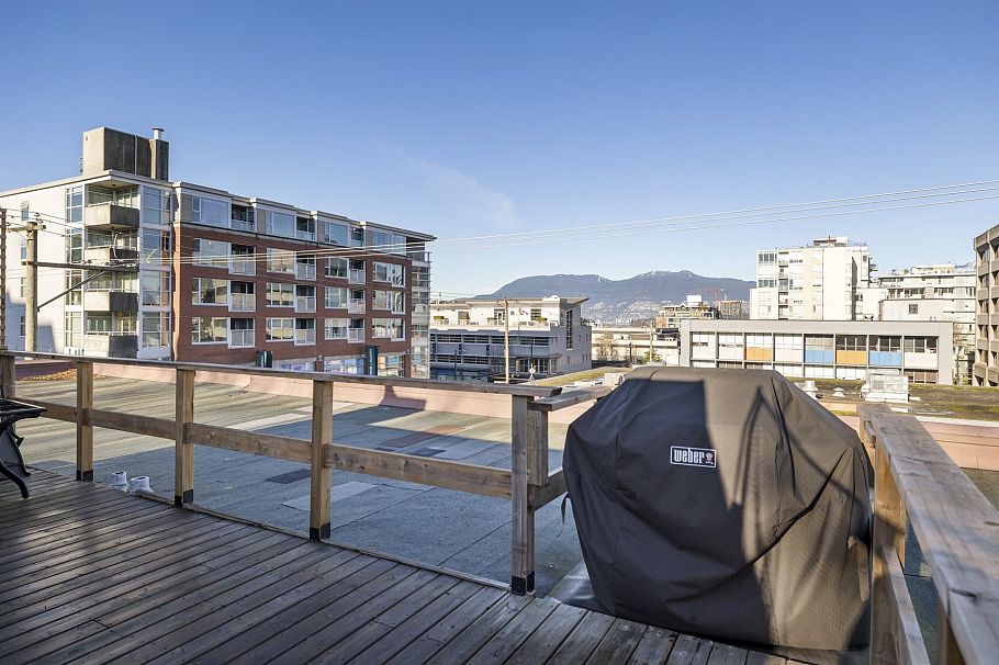205 1695 W 10th Avenue Vancouver, BC - 20