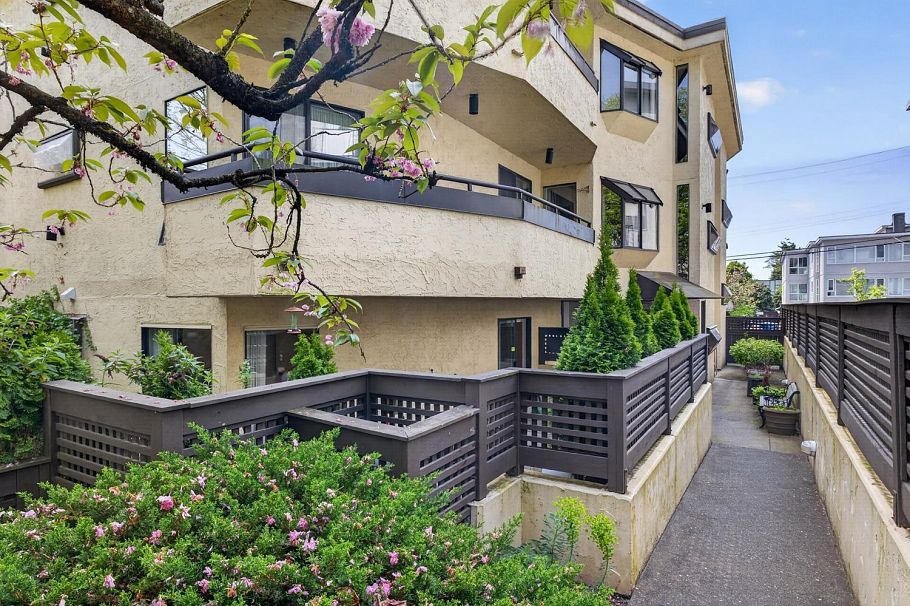 101 8645 Osler Street Vancouver, BC - 24