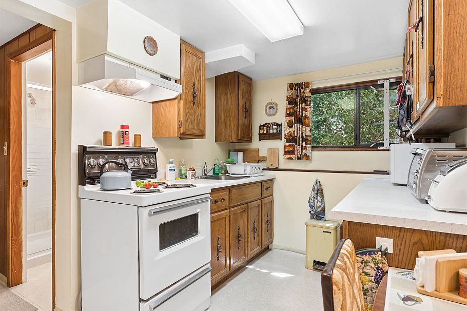 461 W 18th Avenue Vancouver, BC - 22