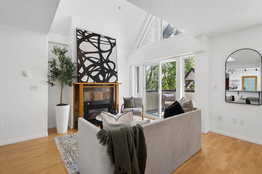 PH2 1915 E Georgia Street Vancouver, BC - 4