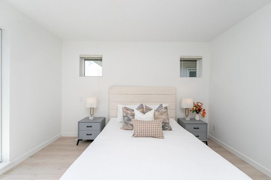 3187 E Kent Avenue North Vancouver, BC - 2