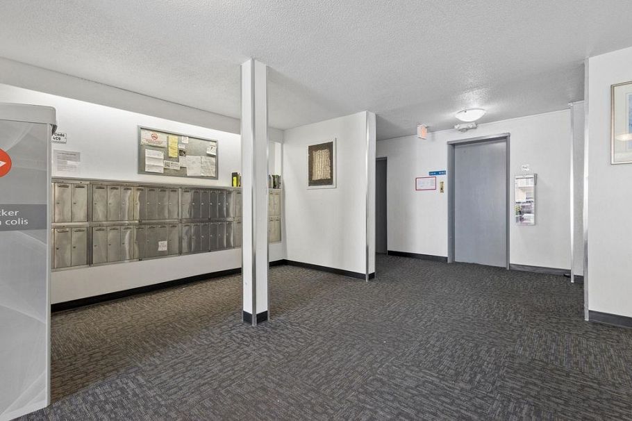 106 36 E 14th Avenue Vancouver, BC - 12