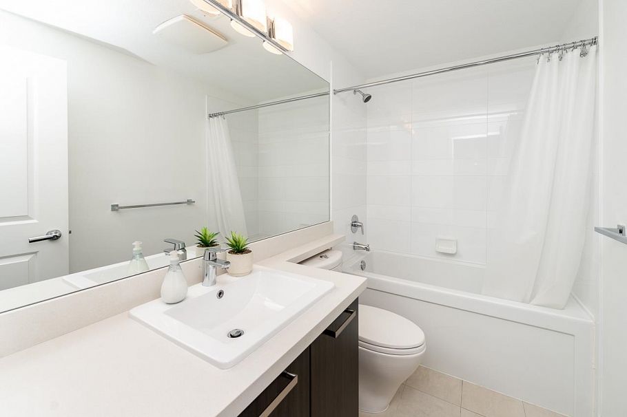 3187 E Kent Avenue North Vancouver, BC - 21