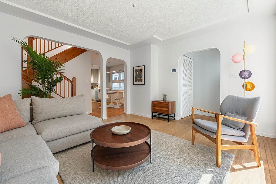 2053 Charles Street Vancouver, BC - 4
