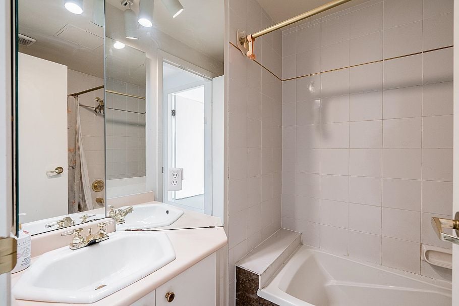 804 1355 W Broadway Vancouver, BC - 25