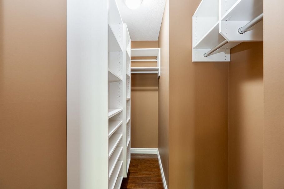 103 3625 Windcrest Drive North Vancouver, BC - 21