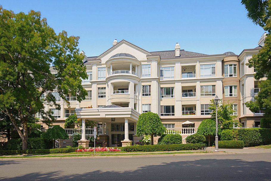 229 5735 Hampton Place Vancouver, BC - 1