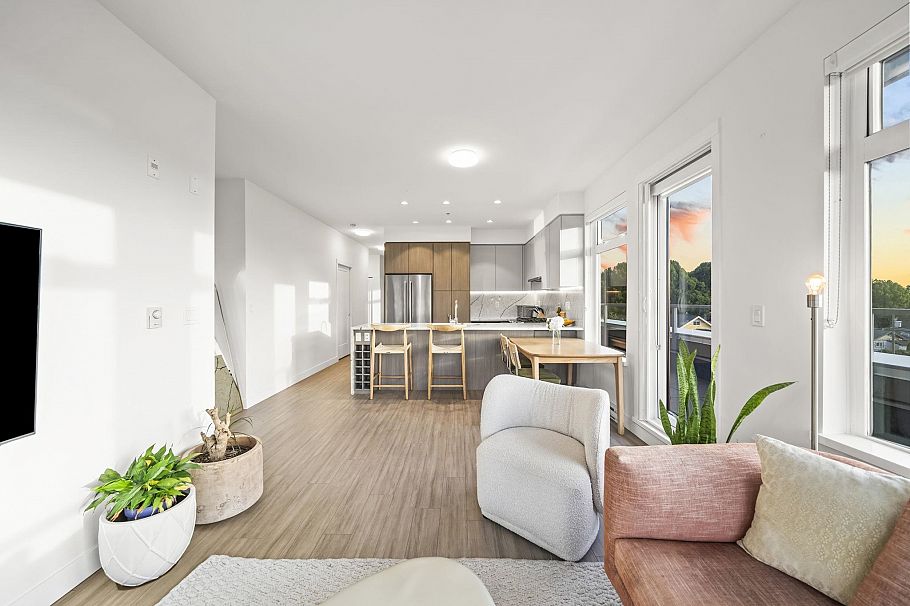 408 2408 Grant Street Vancouver, BC - 7
